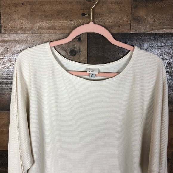 A new day sweater‎ - Picture 3 of 8